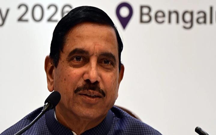 ভারতের নতুন শিক্ষামন্ত্রী প্রহ্লাদ যোশী