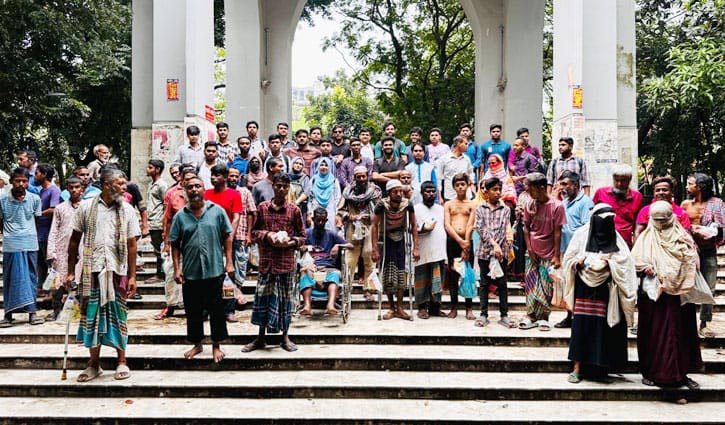 স্নাতকের শেষ দিনে জবি শিক্ষার্থীদের ব্যতিক্রমী আয়োজন