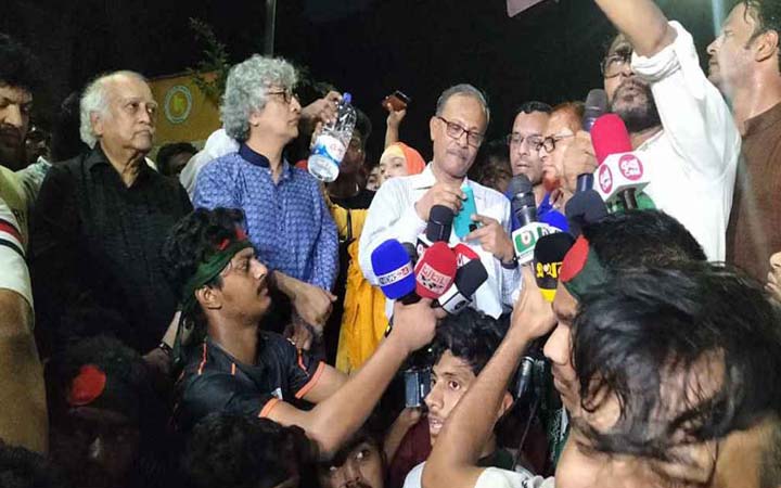 জবি শিক্ষার্থীদের দাবি মেনে নিল সরকার