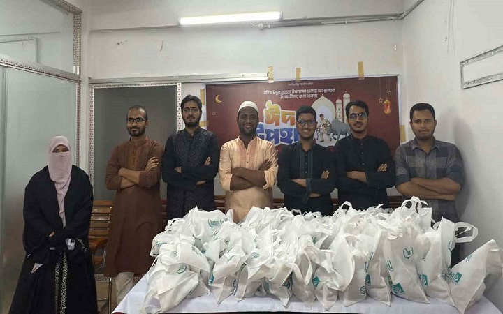 ঢাকায় অবস্থানরত শিক্ষার্থীদের জকসুর ঈদ উপহার