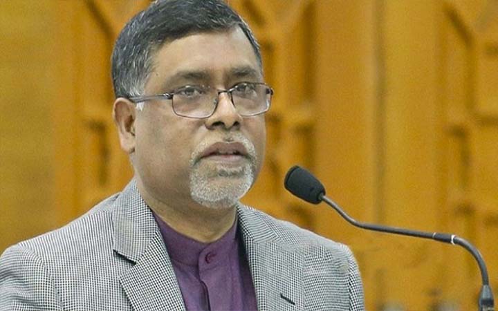 শেখ হাসিনা হিমালয় পর্বতের মতো দাঁড়িয়ে আছে : স্বাস্থ্যমন্ত্রী