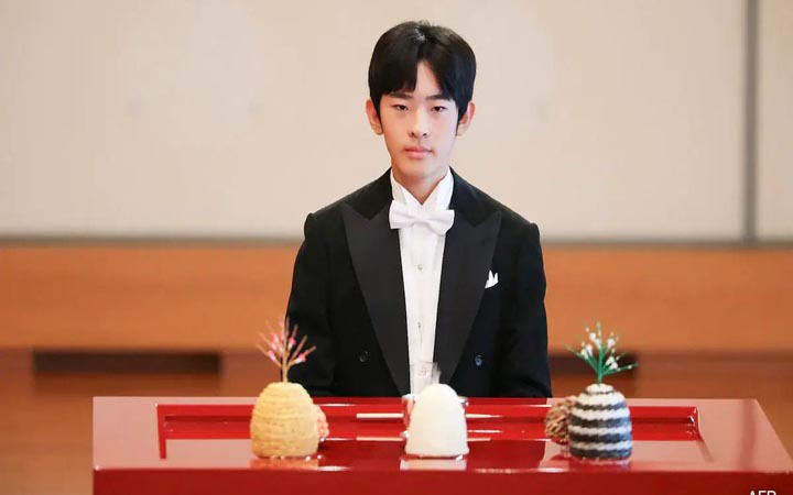 জাপানের রাজপরিবারে ৪০ বছর পর প্রথম প্রাপ্তবয়স্ক যুবরাজ