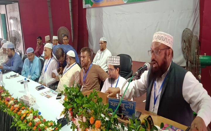 যশোরের সিরাত মাহফিলে  ইনসাফ  প্রতিষ্ঠায়  কাজ করার আহ্বান বক্তাদের