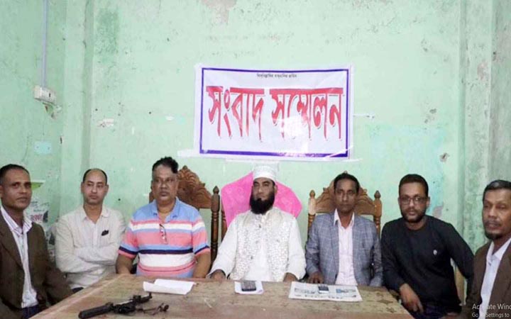 ঝালকাঠিতে বিএনপি থেকে শতাধিক নেতাকর্মী আ.লীগে যোগদান