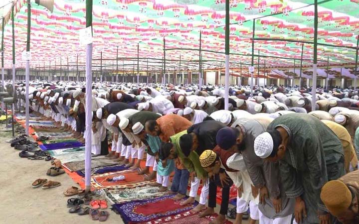 ঝিনাইদহে ঈদুল ফিতরের প্রধান জামাত অনুষ্ঠিত