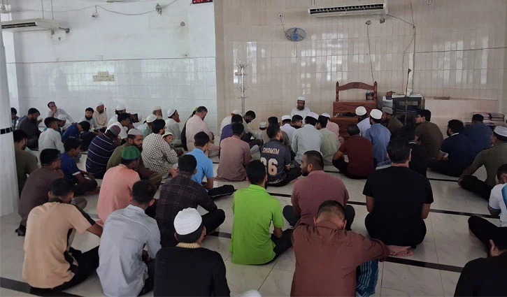 জুলাই শহীদ স্মরণে যবিপ্রবিতে বিশেষ মাহফিল