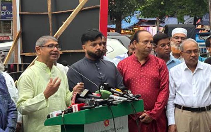 জুলাই গণঅভ্যুত্থান দিবসে শহীদদের প্রতি শ্রদ্ধা