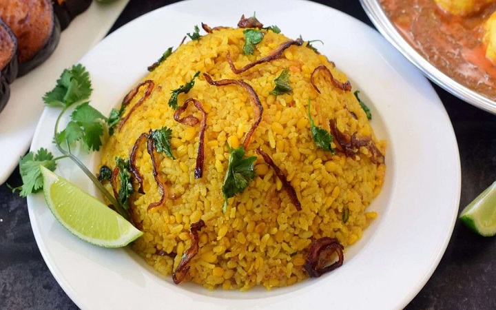 ভাতের চাল দিয়ে ঝরঝরে খিচুড়ি রান্নার রেসিপি