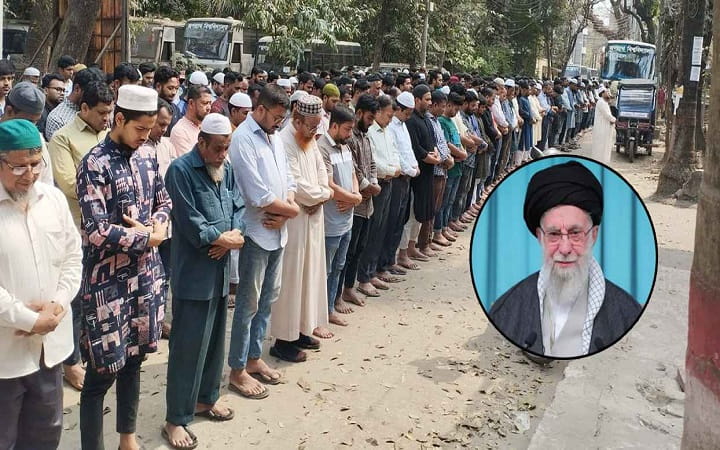 জগন্নাথ বিশ্ববিদ্যালয়ে খামেনির গায়েবানা জানাজা অনুষ্ঠিত