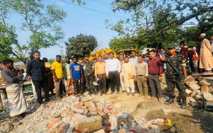 কুড়িগ্রামে সাড়ে ৩ কোটি টাকার খাসজমি উদ্ধার