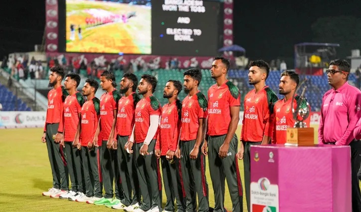 লিটনের কাঠগড়ায় শুরুর ব‌্যাটিং