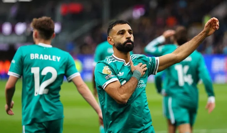 অন্তিম মুহূর্তে সালাহর গোলে লিভারপুলের জয়