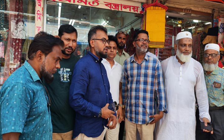 মাদারীপুরের পুরান বাজারে অবৈধ স্থাপনা উচ্ছেদ অভিযান