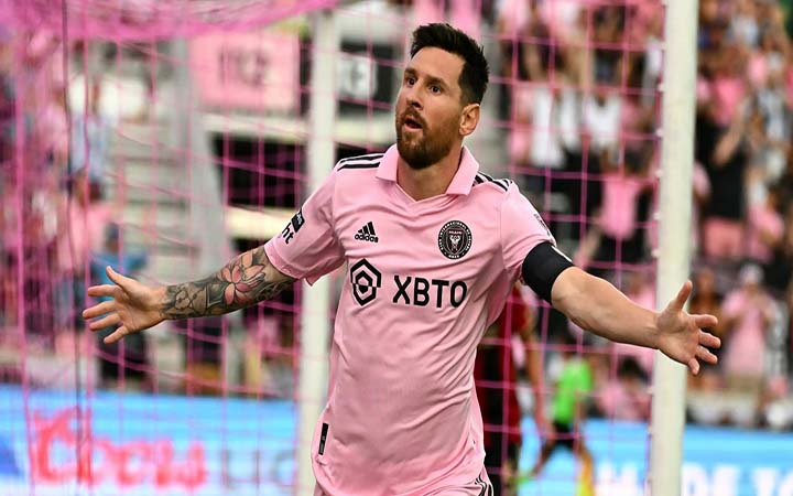 মেসির মায়ামি বেছে নেয়ার কারণ জানালেন বার্সা সভাপতি