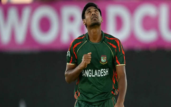 মোস্তাফিজকে ১ কোটি ৬৪ লাখে কিনল বার্মিংহাম