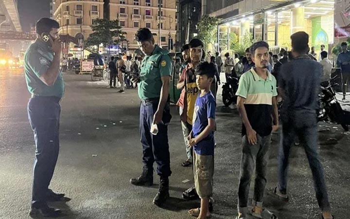 এনসিপি কার্যালয়ের সামনে ফের ককটেল বিস্ফোরণ