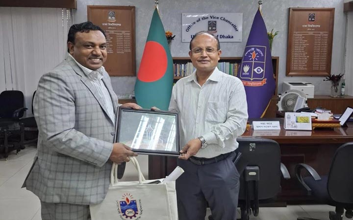 নবনিযুক্ত ঢাবি উপাচার্যের সঙ্গে নোবিপ্রবি উপাচার্যের সৌজন্য সাক্ষাৎ