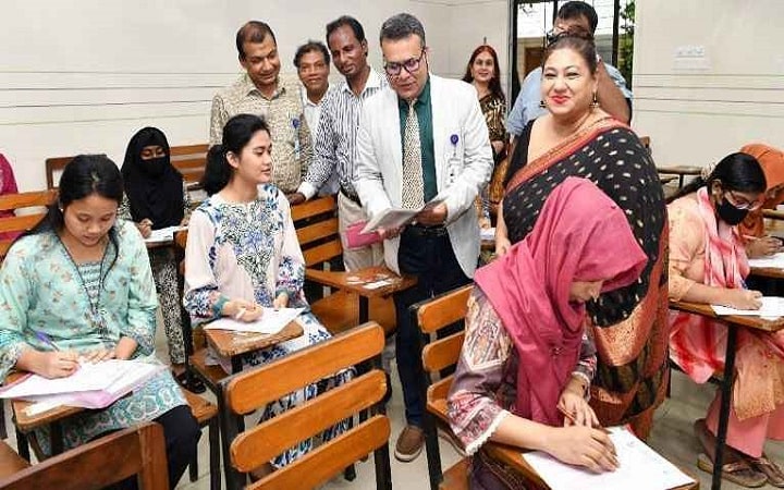 জাতীয় বিশ্ববিদ্যালয়ের ভর্তি পরীক্ষা সুষ্ঠুভাবে সম্পন্ন