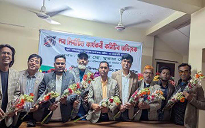 নাটোর ইউনাইটেড প্রেসক্লাবের নির্বাচিত পরিষদের অভিষেক অনুষ্ঠিত