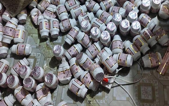 কারখানায় অভিযান চালিয়ে ভেজাল উত্তেজক ওষুধ জব্দ