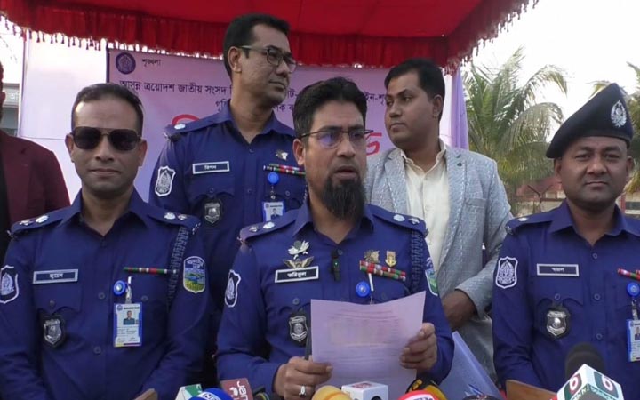 নেত্রকোণায় ১১০টি ঝুঁকিপূর্ণ ভোটকেন্দ্রে থাকবে বডি ওর্ন ক্যামেরা