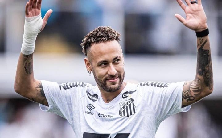 নেইমার-বীরত্বে রক্ষা পেল সান্তোস