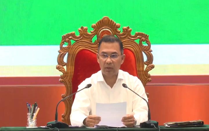 সশস্ত্র বাহিনী কোনো নির্দিষ্ট ব্যক্তি বা দলের সম্পত্তি নয়: প্রধানমন্ত্রী