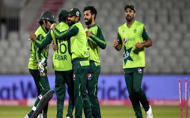 পেস বোলিংয়ে পাকিস্তানের ভবিষ্যত উজ্জ্বল: ওয়াকার