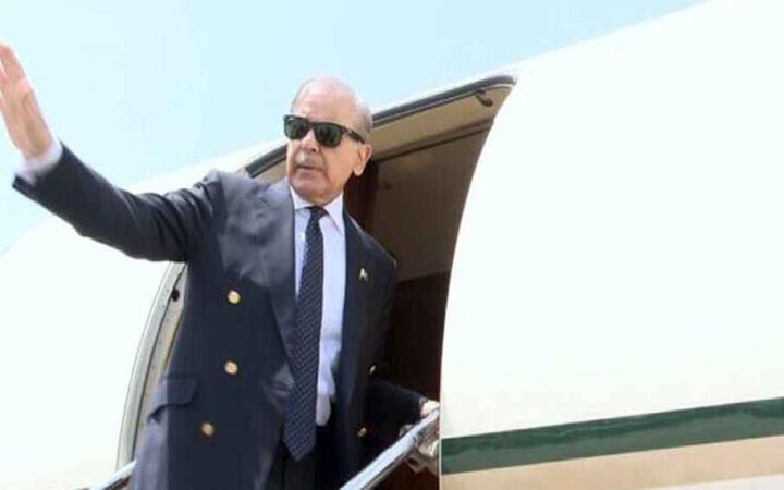 এরদোগানের আমন্ত্রণে তুরস্ক গেলেন পাকিস্তানের প্রধানমন্ত্রী