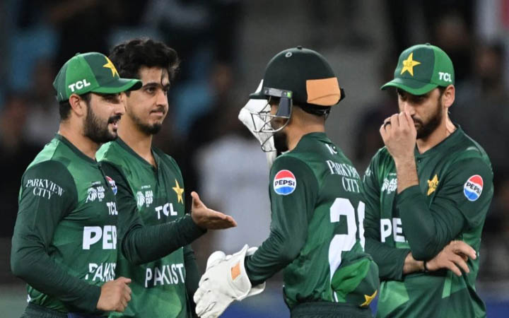 এশিয়া কাপে পাকিস্তানের দাপুটে শুরু, উড়িয়ে দিল ওমানকে