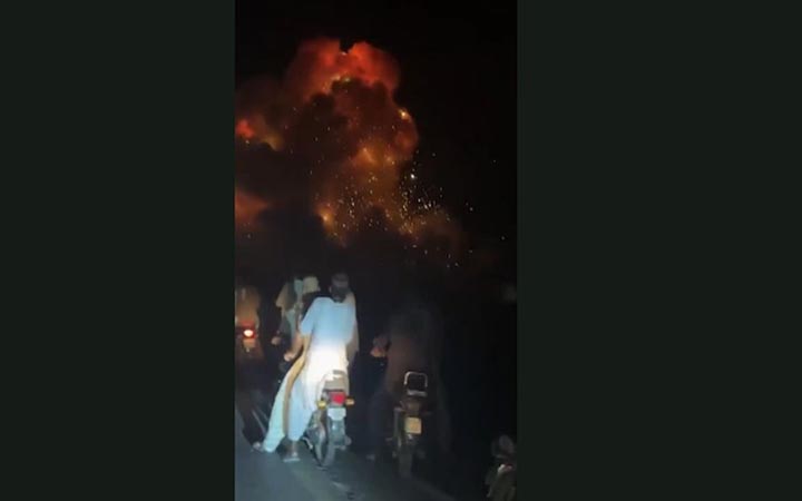 পাঞ্জাবে জরুরি অবস্থা ঘোষণা, স্বাস্থ্য কর্মীদের ছুটি বাতিল