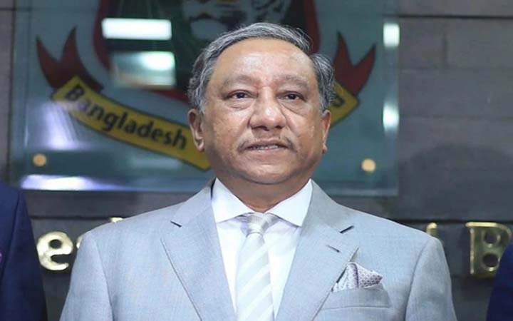 দুই ম্যাচ বাকি রেখেই দেশে ফিরলেন পাপন