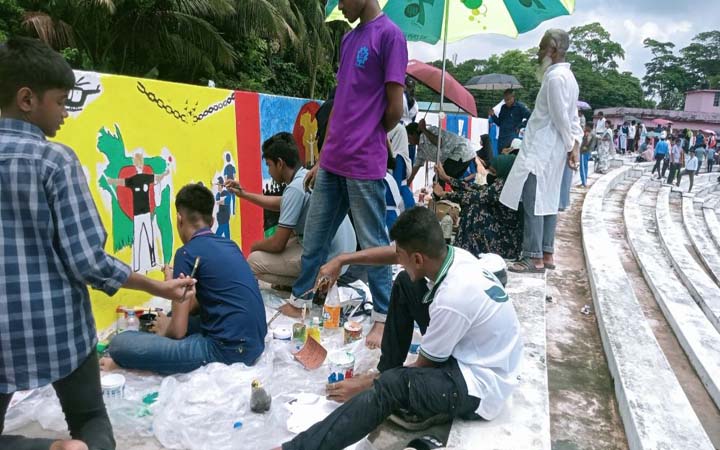 ব্যতিক্রমী ‘২৪-এর রঙে’ প্রতিযোগিতা