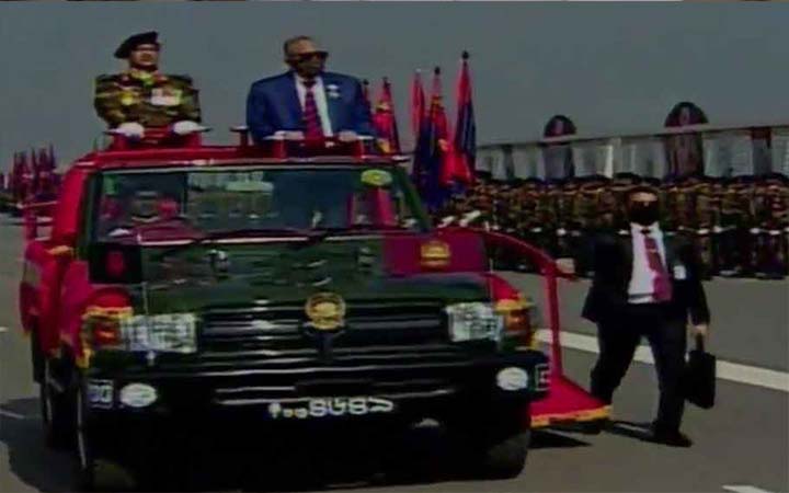 প্যারেড গ্রাউন্ডে রাষ্ট্রপতি-প্রধানমন্ত্রী, যোগ দিলেন রামনাথ
