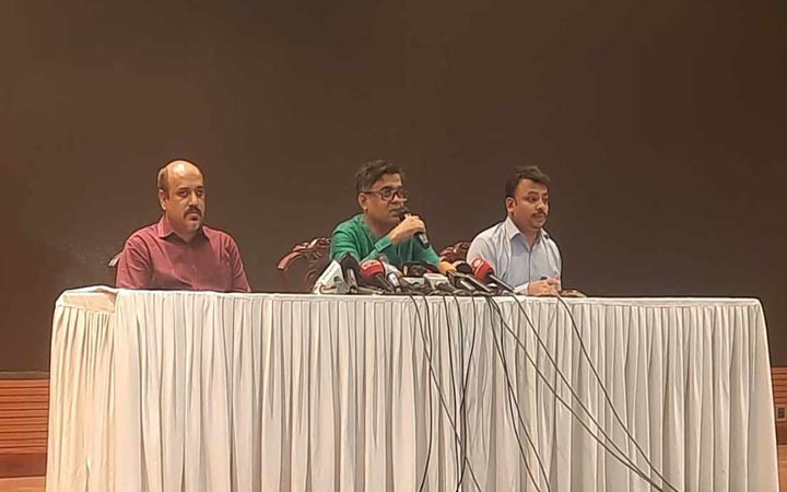 ভুল সংবাদ পরিবেশন করলে ব্যবস্থা : আজাদ মজুমদার