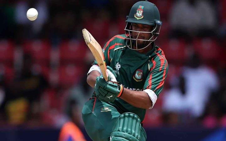 তামিমের পর সাজঘরে শান্ত-সাকিব