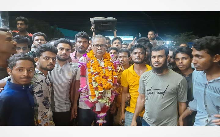 পঞ্চম বারের মতো ইউপি চেয়ারম্যান হলেন আব্দুর রউফ