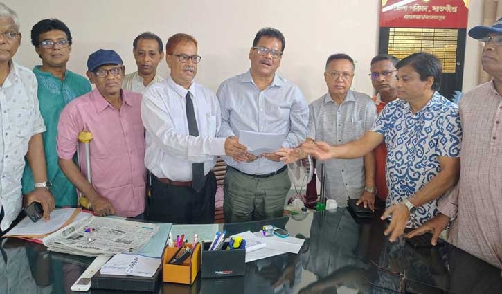 সাতক্ষীরায় সুন্দরবন উপকূলীয় বোর্ড গঠনের দাবিতে স্মারকলিপি