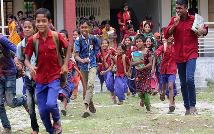 শীতকালীন অবকাশ শেষে খুলল স্কুল-কলেজ