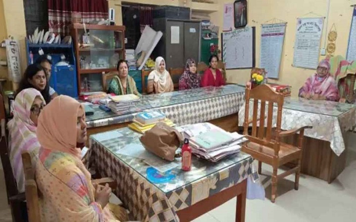 সরকারের আশ্বাসে প্রাথমিক বিদ্যালয়ের শিক্ষকদের কর্মবিরতি স্থগিত