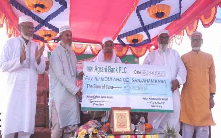 টাঙ্গাইলে মসজিদের ঈমামের রাজকীয় বিদায়