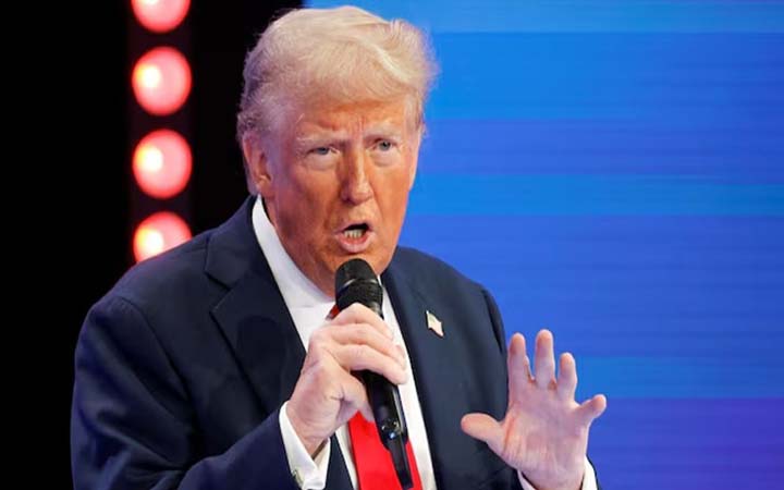 ৫ মিলিয়ন ডলারের ‘গোল্ড কার্ড’ ভিসা উন্মোচন করলেন ট্রাম্প