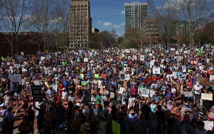 যুক্তরাষ্ট্র ও ইউরোপজুড়ে ট্রাম্পবিরোধী বিক্ষোভ