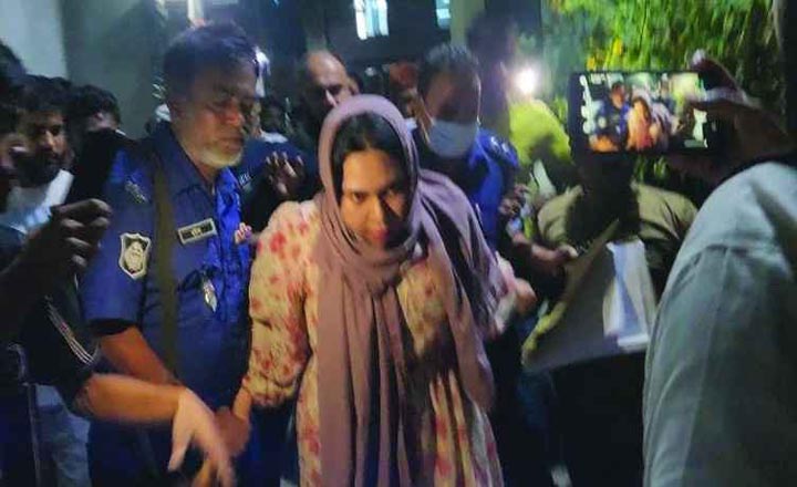 ডেমরা থানা আ.লীগ নেত্রী নারায়ণগঞ্জে ইয়াবাসহ আটক