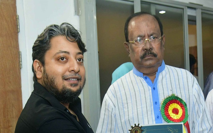 মাদার তেরেসা অ্যাওয়ার্ড পেলেন ফরিদুল ইসলাম রুবেল