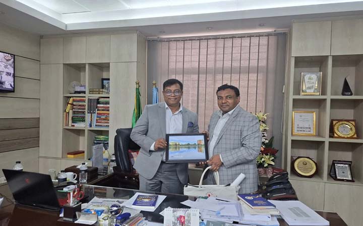 ইউজিসি চেয়ারম্যানের সঙ্গে নোবিপ্রবি উপাচার্যের সৌজন্য সাক্ষাৎ