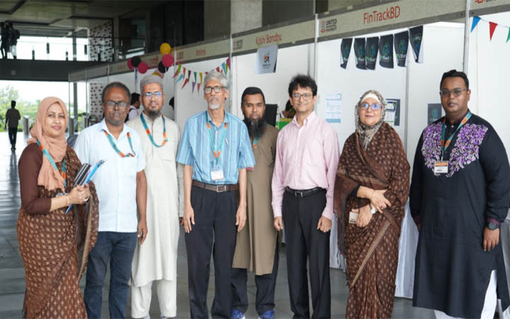 ইউআইইউতে “এসওবিই প্রজেক্ট শো” অনুষ্ঠিত