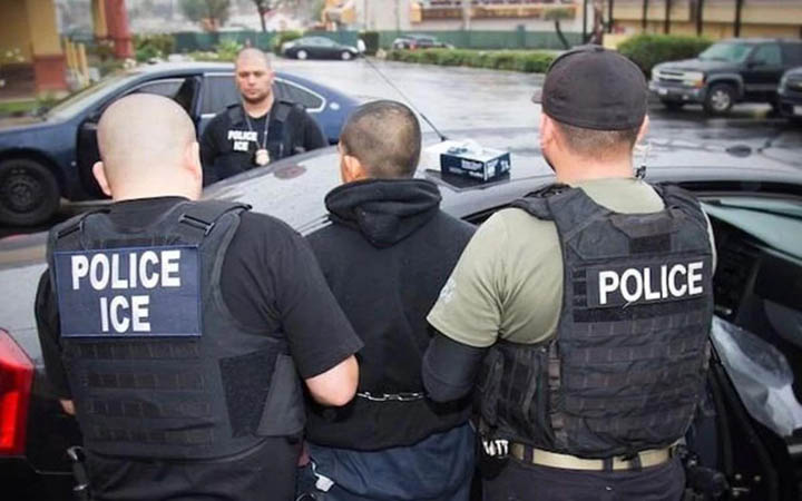 ব্যাপক ধর-পাকড়, যুক্তরাষ্ট্রে আতঙ্কে অভিবাসীরা