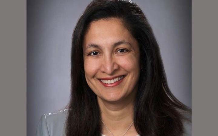 বাংলায় টুইট করে যা বললেন উজরা জেয়া