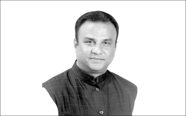 যশোরের শাহীন চাকলাদারের বিরুদ্ধে অস্ত্র আইনে মামলা